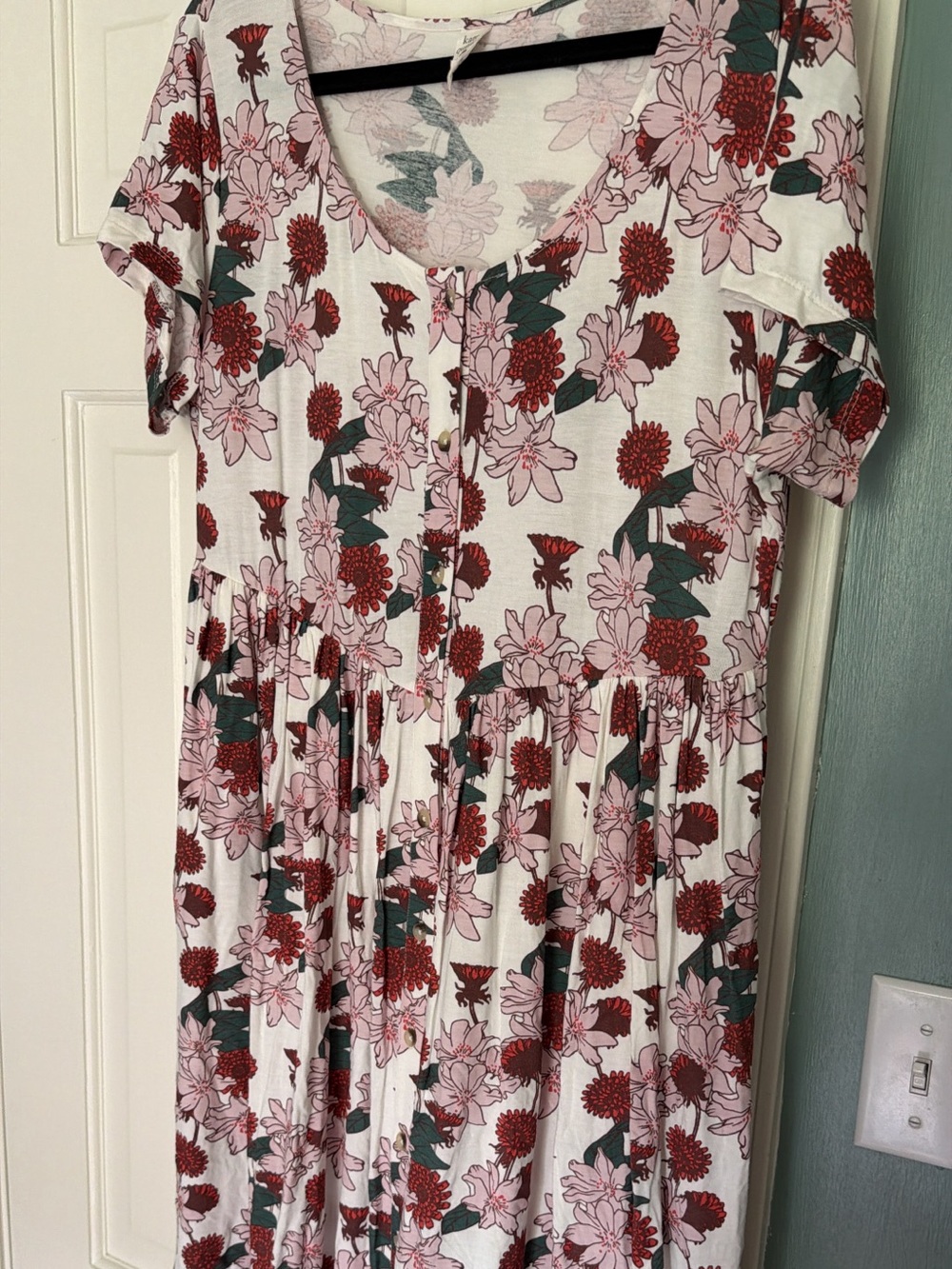 Kate Quinn women’s dress